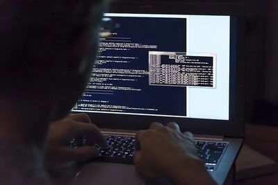 ChatGPT熱潮引爆高管離職潮，年薪千萬轉向計算機軟件開發(fā)